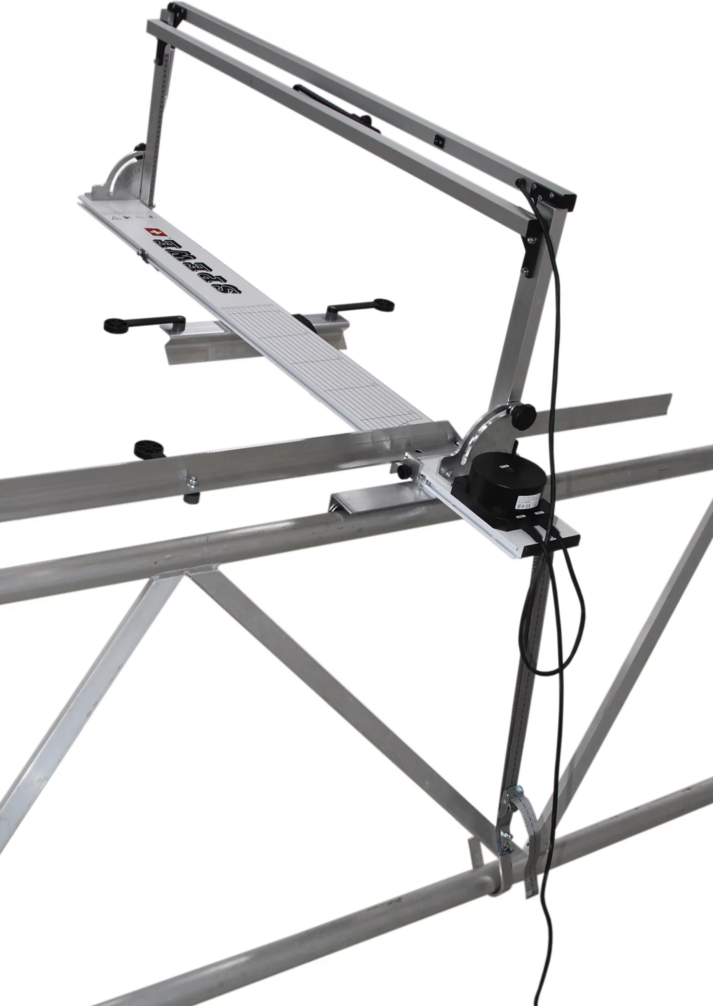 1000283 590GH-28 waagrecht am Gelaender-png